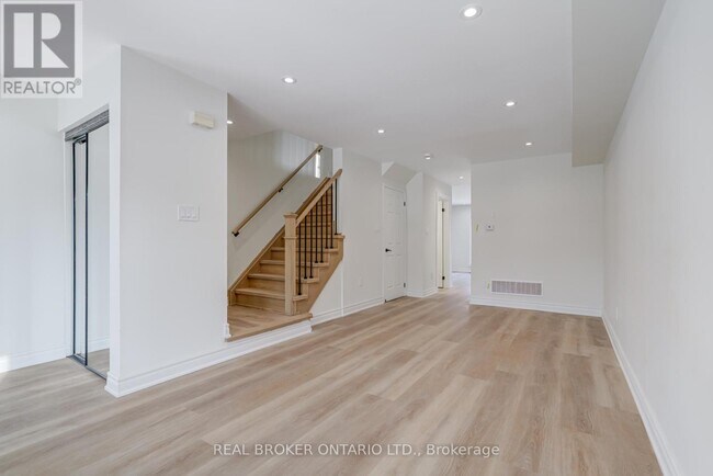 Photo du bâtiment - 75 Hummingbird Dr