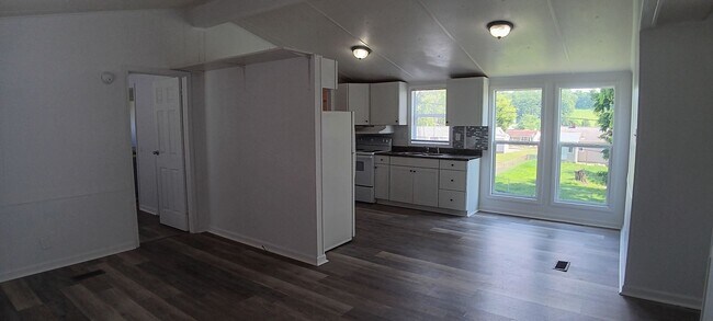 Foto del edificio - Christiansburg, 3 BR / 2 BA, Available Now