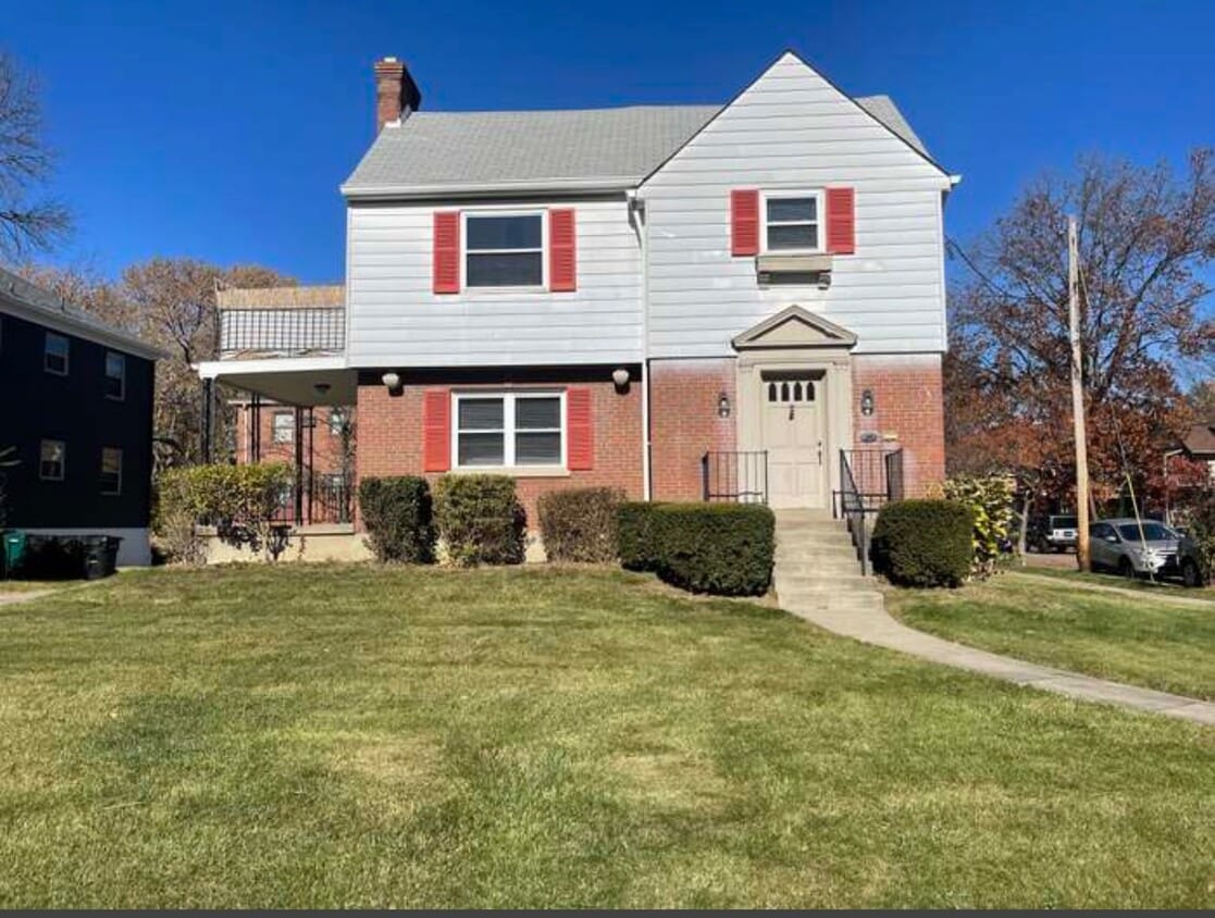Primary Photo - 1804 W North Bend Rd