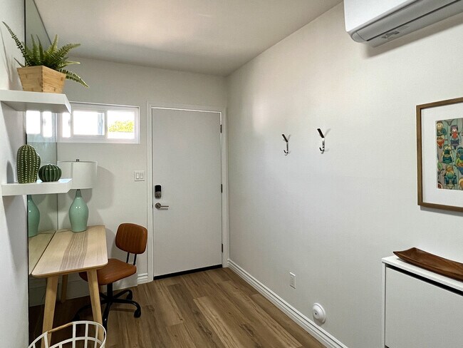 Foto del edificio - 4365 Cerritos Ave