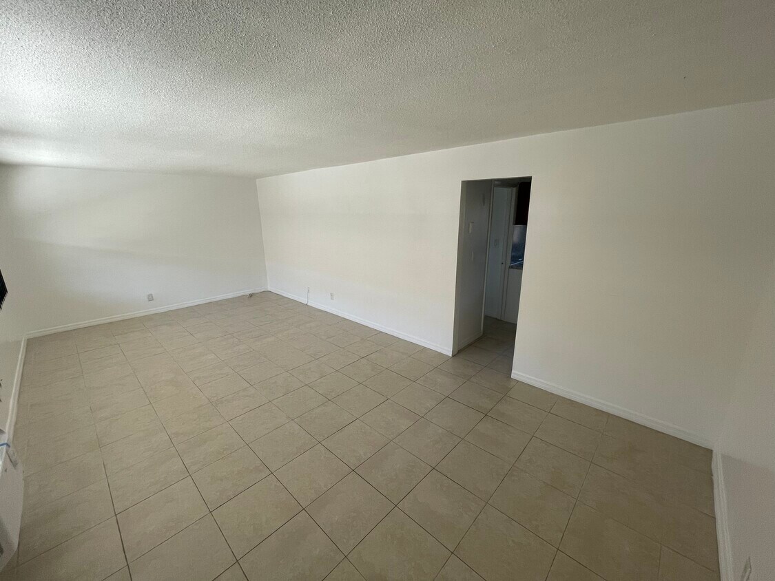 Spacious living/dining - 821 Silver Beach Rd
