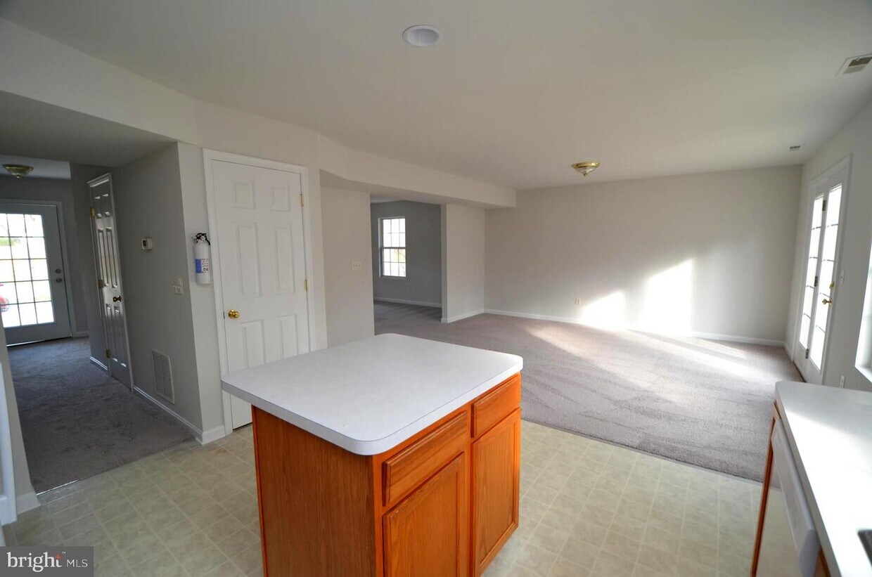 Primary Photo - 1161 Gwynne Ave
