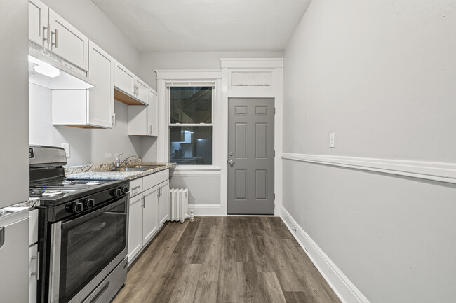 New cabinets - 314 10th St