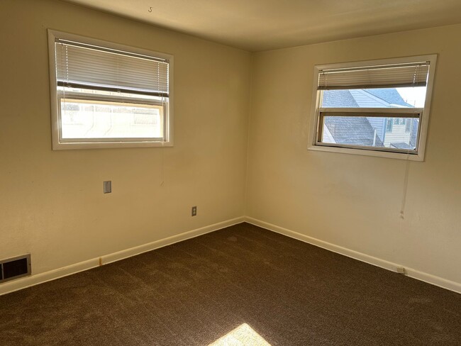 Foto del edificio - Nice 2 bedroom unit of a duplex near downt...