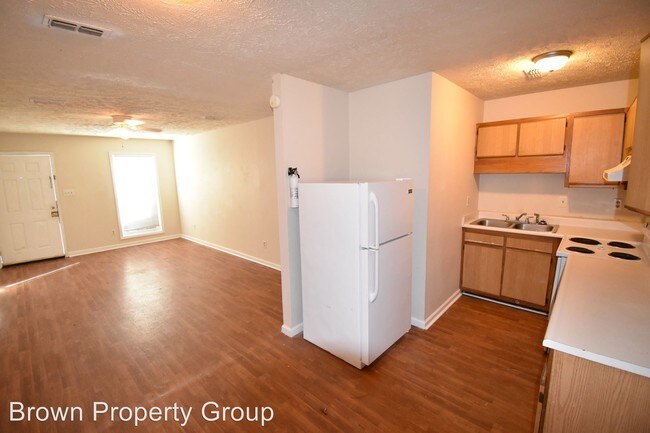 Building Photo - 1772 Roberta Ct