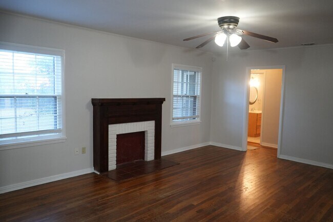 Building Photo - 2314 29th St