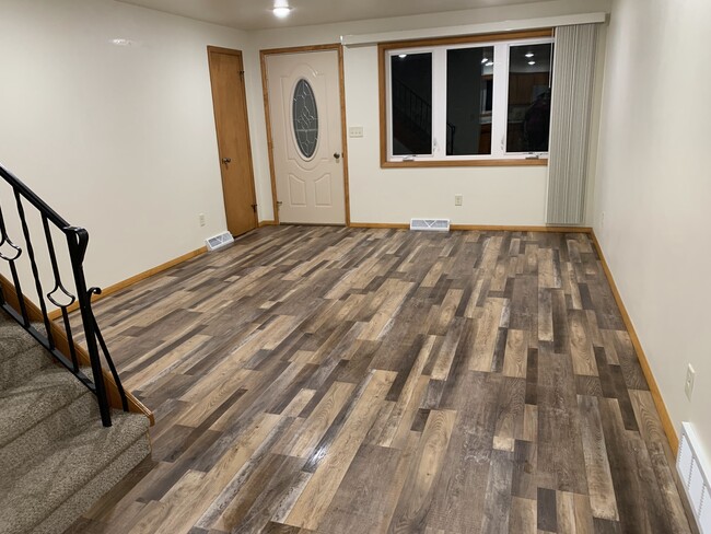 Entry and Living Room - 1531 Buffalo St