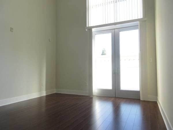 Primary Photo - 220 E Broadway