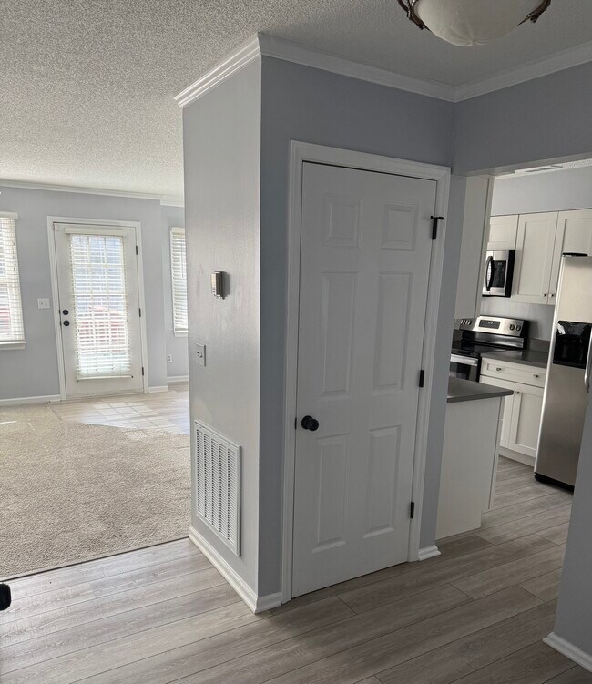 Foto del edificio - 2728 Sawgrass Ct