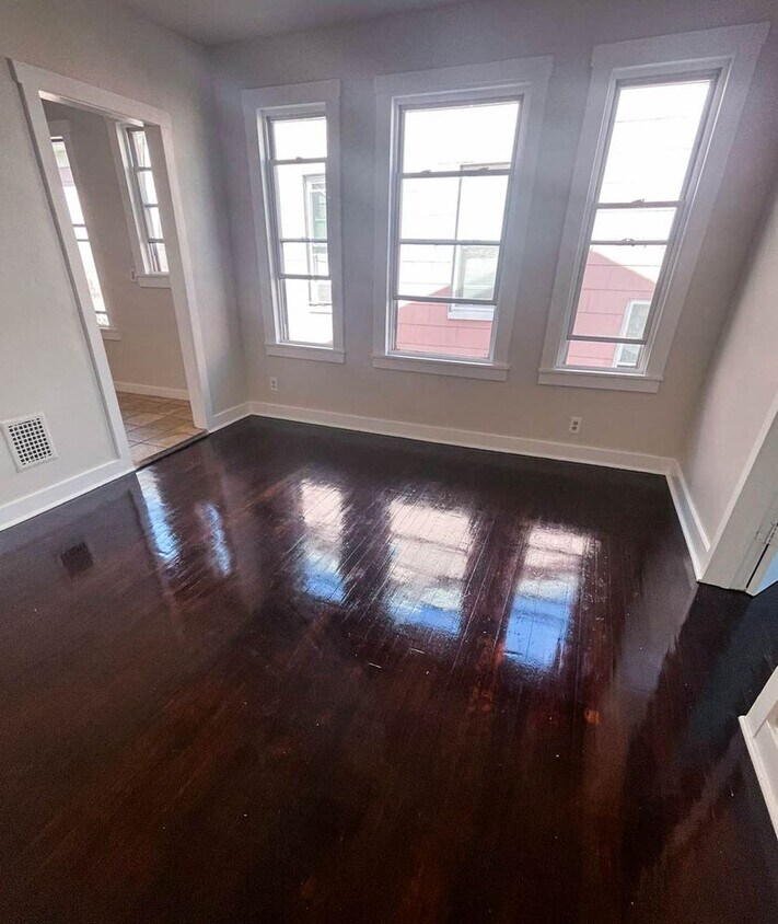 202204 Chatham St Unit 3, New Haven, CT 06513 Room for Rent in New