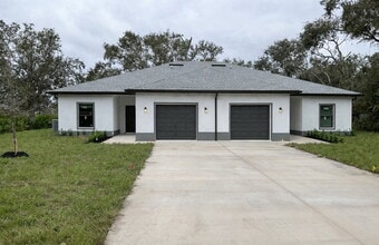 Building Photo - 1125 Highlands Rd