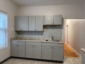 Building Photo - 126 Bellingham St
