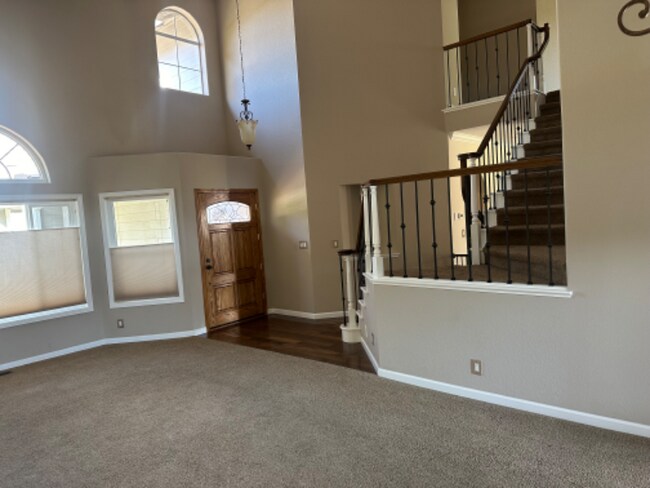 Building Photo - 4107 Camrose Ave