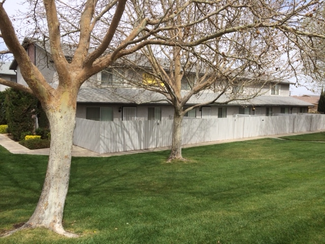 Building Photo - 15120 Sequoia Ave