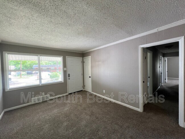Building Photo - 3841 Denver St