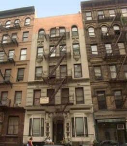 Building Photo - 112 E 7th St