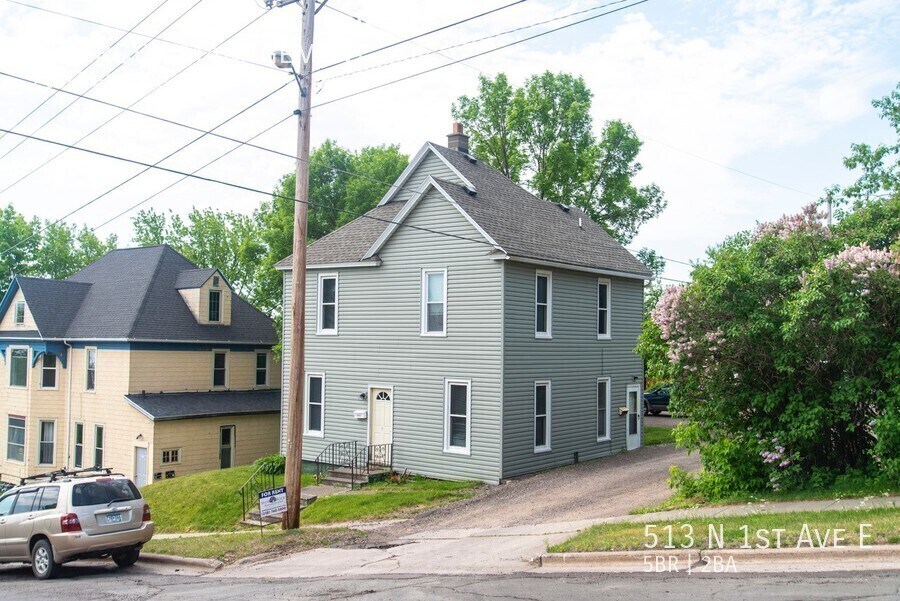 Primary Photo - 513 N 1st Ave E