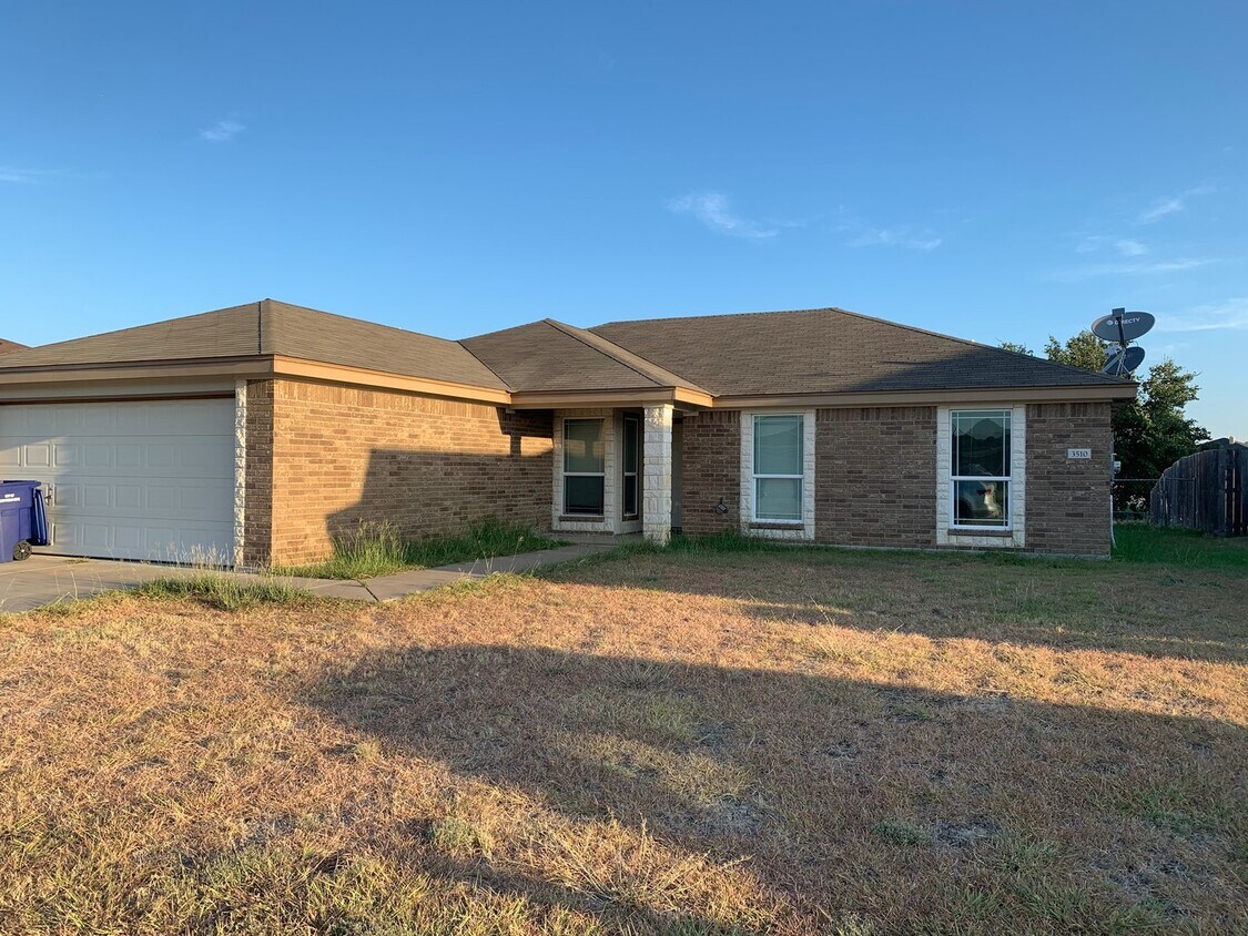 Foto principal - 4 Bdrm 2.25 Bath in Copperas Cove