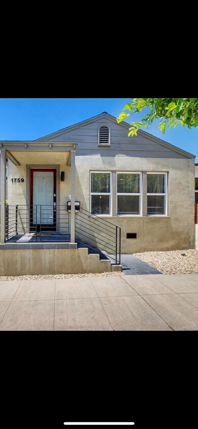 Great curb appeal - 1759 Silver Lake Blvd