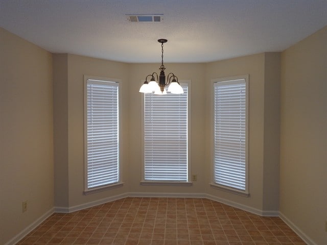 Foto del edificio - 290 Oaksedge Drive