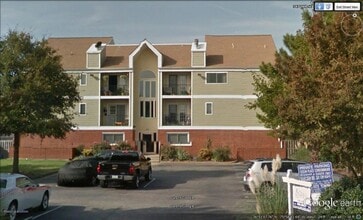 Building Photo - 315 24th St