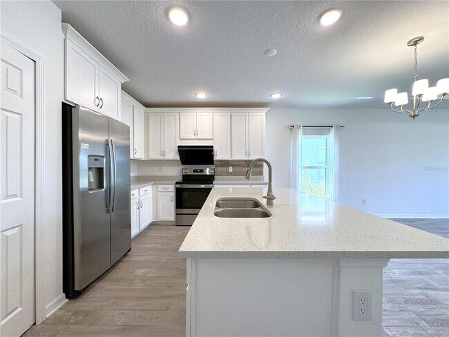 Building Photo - 16812 Celebration Dr