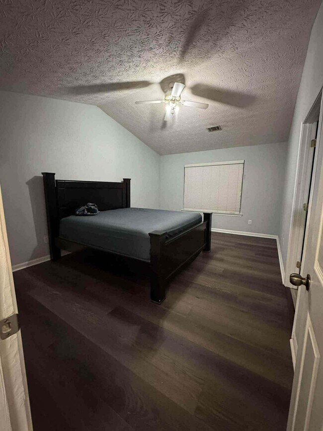 Foto del edificio - 5150 Harbins Point Ln NW