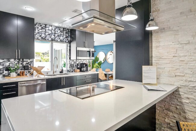 Foto del edificio - 5316 Johnson St