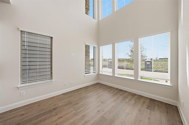 Foto del edificio - 4532 Community Ct