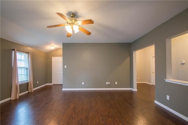 Building Photo - 5316 Tyler Dr