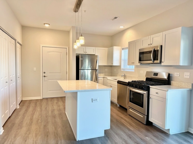 Foto principal - 855 E Main St