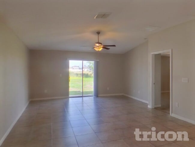 Building Photo - 1614 Broad Winged Hawk Dr
