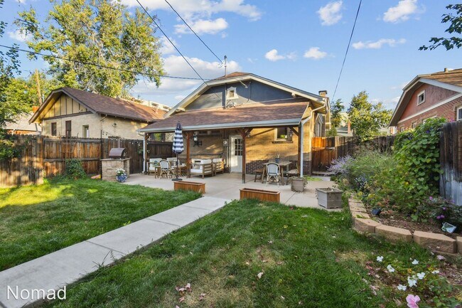 Building Photo - 4 br, 2 bath House - 3370 W Clyde Pl