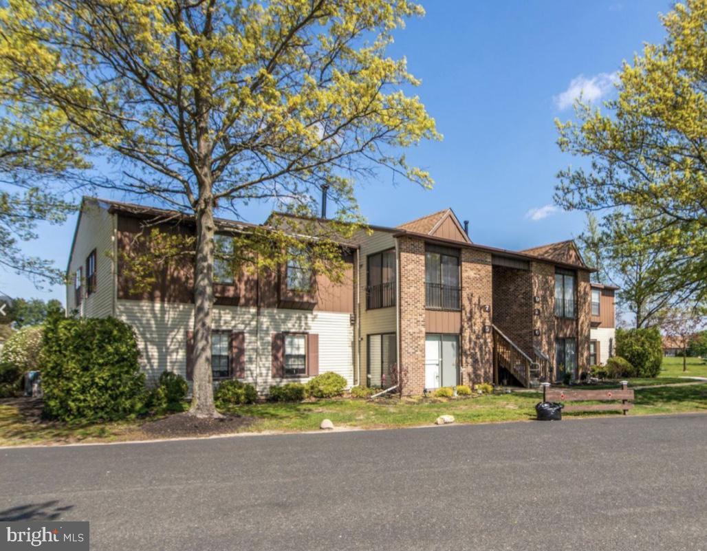 7 Windsor Ct, Washington Township, NJ 08080 Room for Rent in