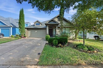 Building Photo - 9028 Manana St