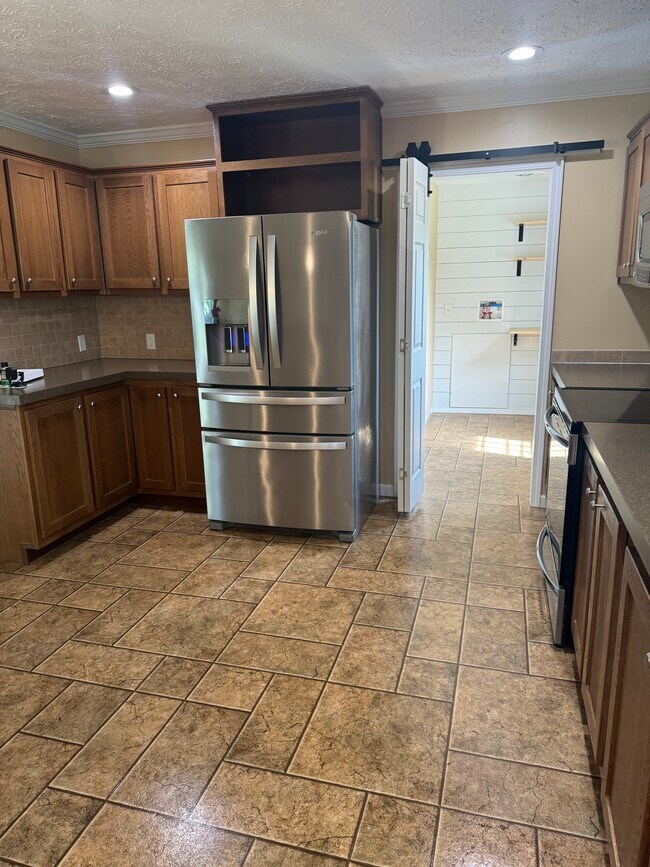 Building Photo - 7617 Rustic Ln