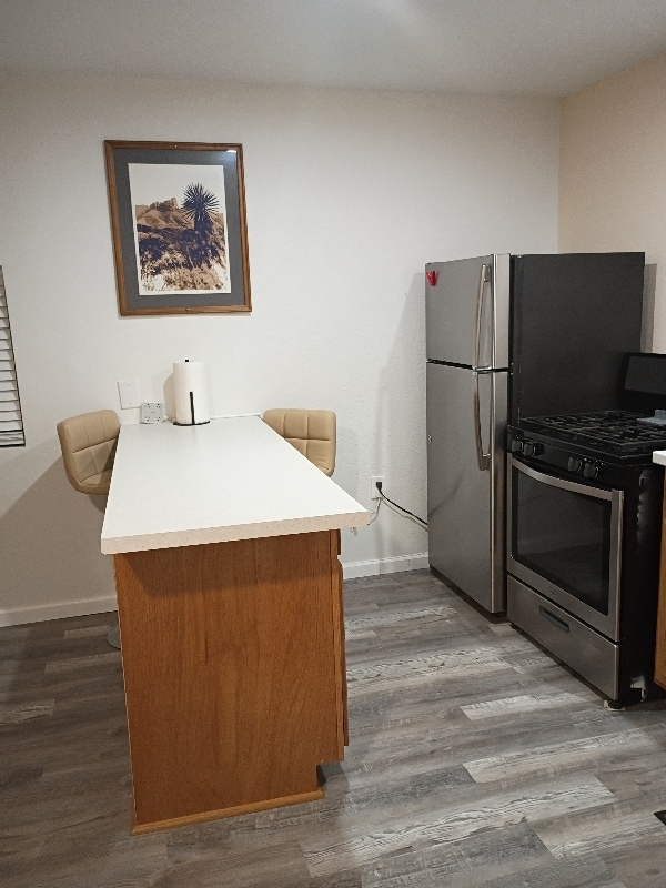 Building Photo - 739 Daisy Dr