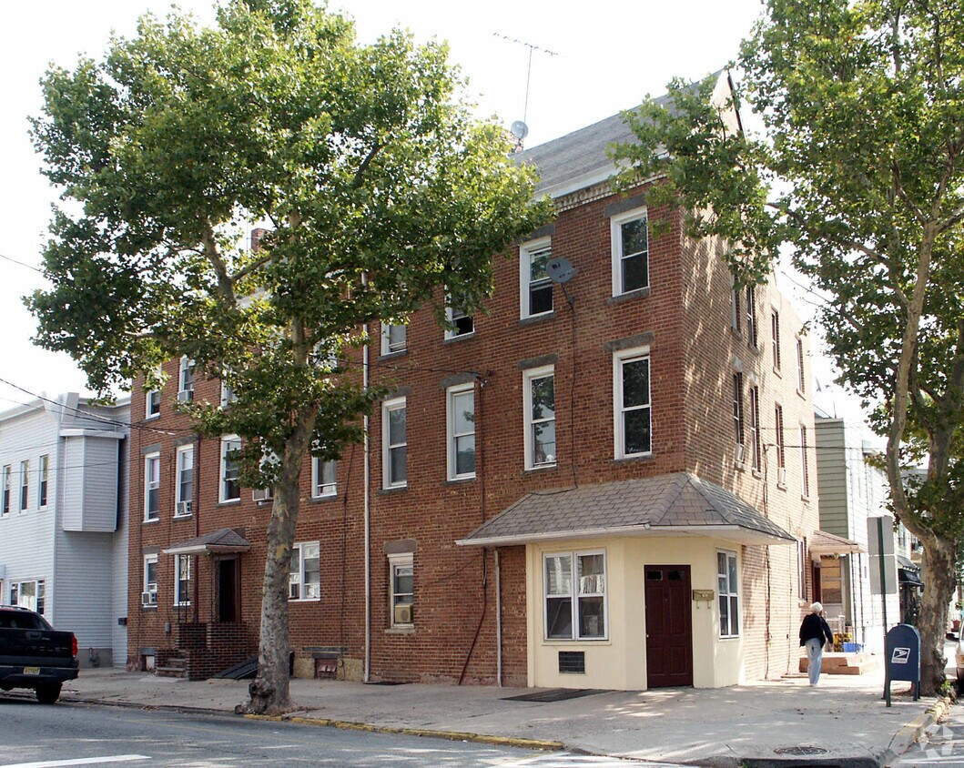 201203 N 2nd St, Harrison, NJ 07029 Apartments in Harrison, NJ