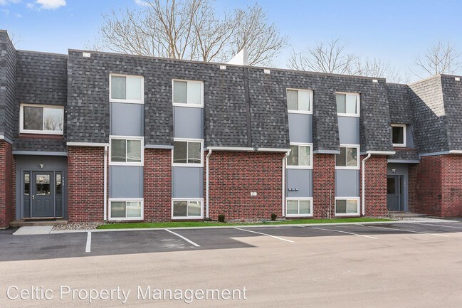 Building Photo - 706 E 139th St