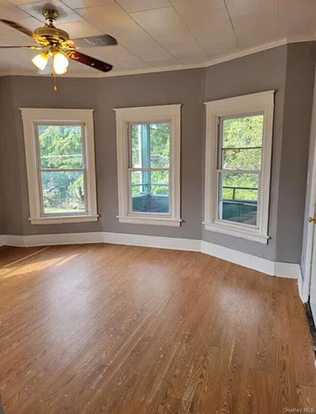 Foto principal - 91 Pershing Ave
