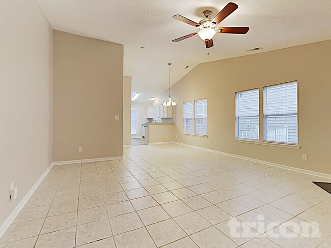 Foto del edificio - 3010 Great Falls Dr