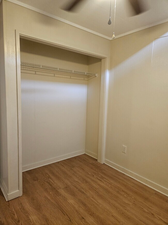 Foto del edificio - 368 N Market St