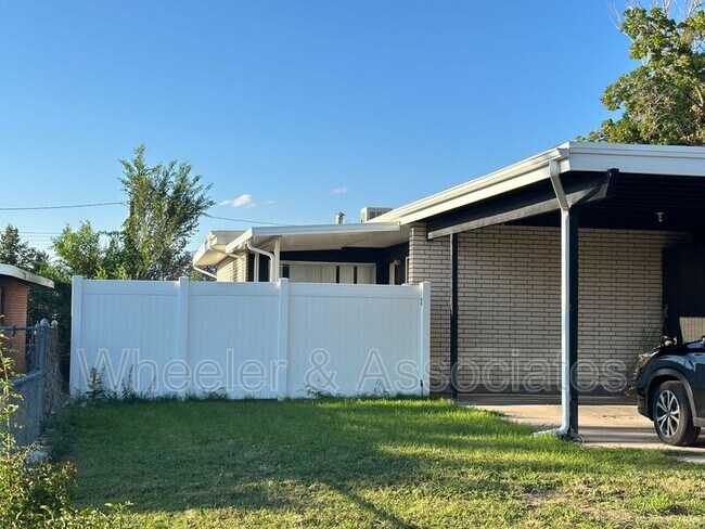 Building Photo - 242 W 4850 S