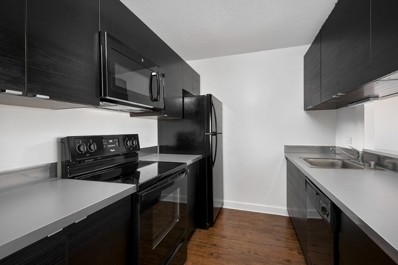 Primary Photo - 1133 N Dearborn St