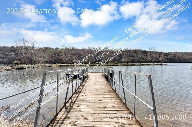 Foto del edificio - 203 Recreation Ave