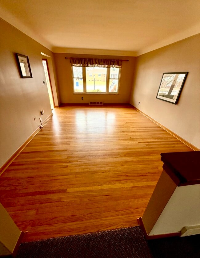 Building Photo - 12237 Champaign Ave