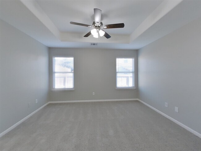 Foto del edificio - 16229 Summerset Estates Blvd