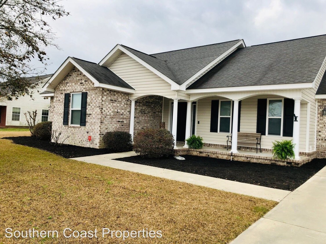 Primary Photo - 3 br, 2 bath House - 34 NE Mancey Garrason