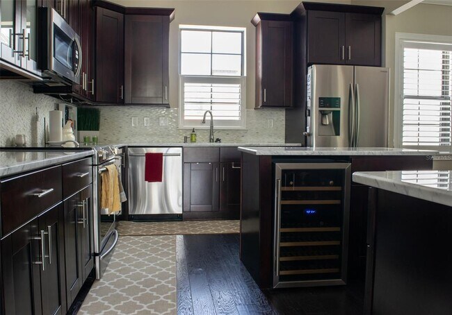 Foto del edificio - 2575 W Platt St