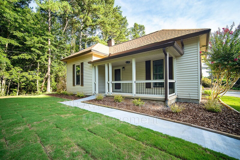 Primary Photo - 2531 E Maddox Rd